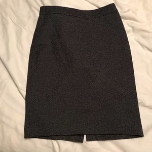 Ann Taylor Size 2P Navy and Grey Tweed Skirt